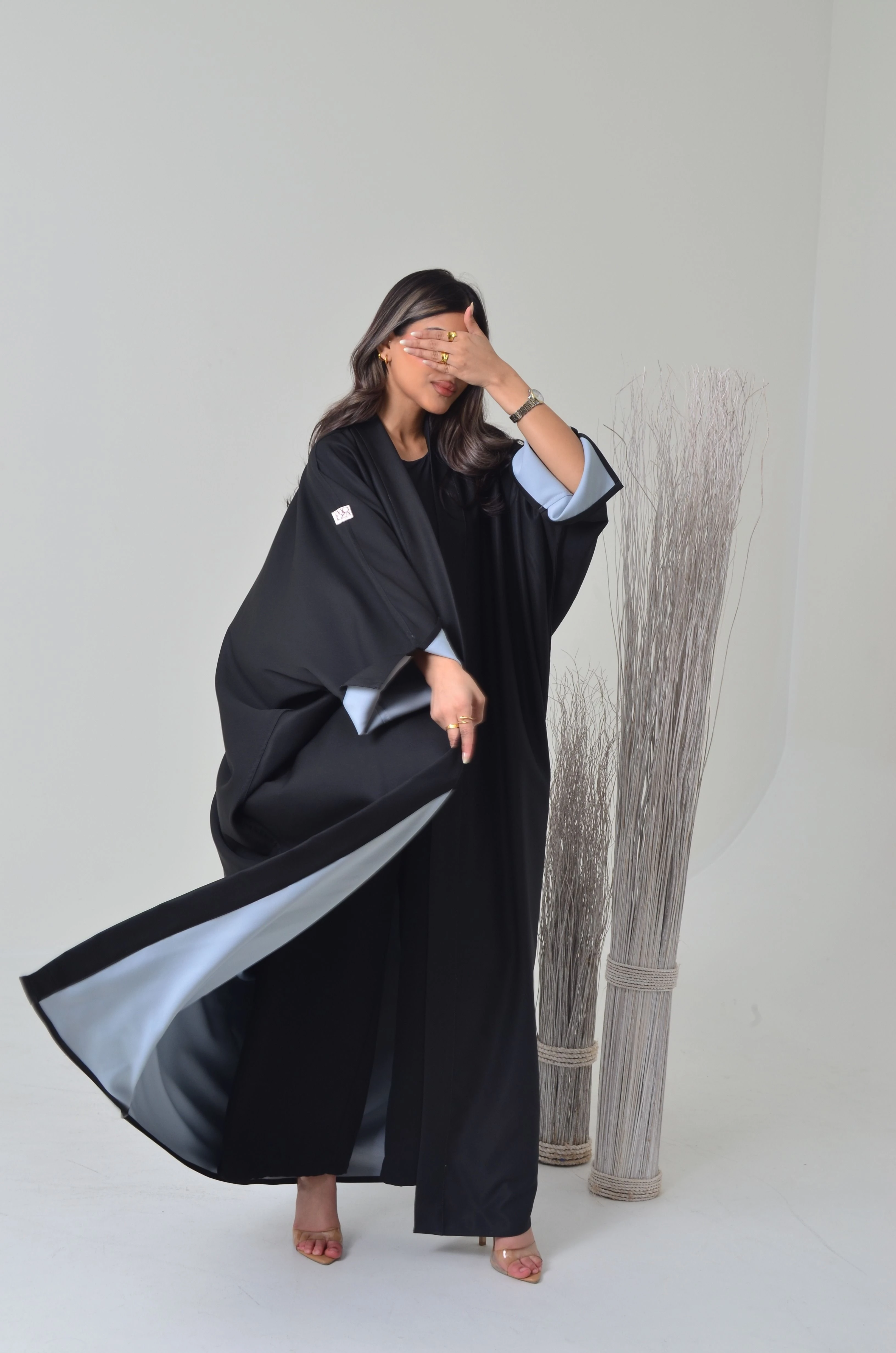 abaya two sides